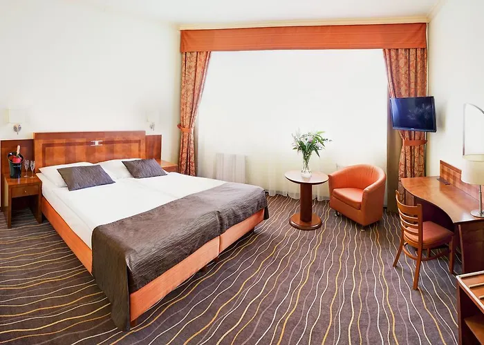 Hotel Luxury Family Bila Labut