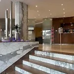 酒店 Luxury Family Bila Labut 4*