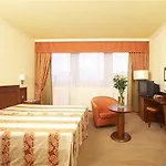 Luxury Family Bila Labut 酒店 4*