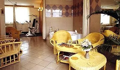Luxury Family Bila Labut 4* براغ